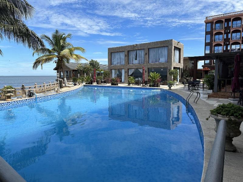 Hotel Boulevard — 4-Star Luxury Hotel in Libreville, Gabon
