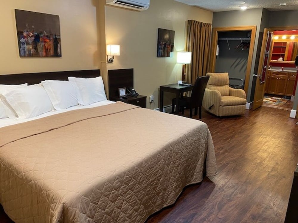 Hotel Dushore - photo 9