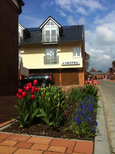 Hotel Die Friesenhalle — hotel in Bredstedt