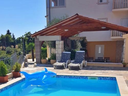 Holiday Home Meri by Interhome — 4-Star Luxury Hotel in Donji Seget, Croatia