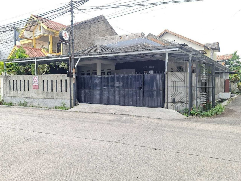Express O 92035 Rumah Singgah 8B Syariah