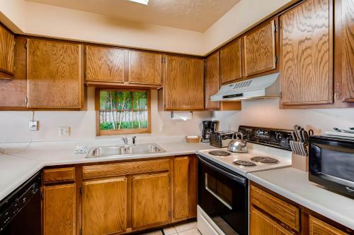 Crested Butte Mountain Resort Properties by Vail Resorts - photo 50