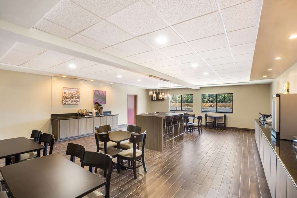 Sleep Inn & Suites North Mobile Saraland - photo 41