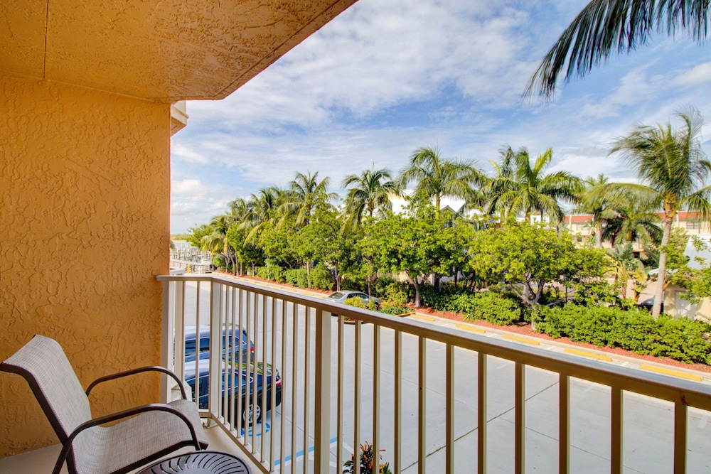 Hutchinson Island Hotel - photo 27