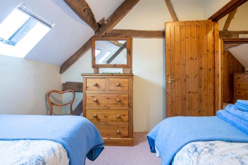 The Oast House farm stay apartment set within 135 acres — 4-Star Luxury Hotel in Bromyard, United Kingdom