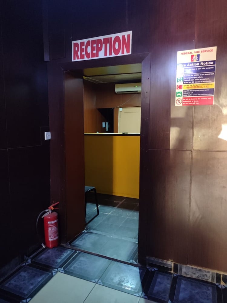 Rodze Hotel Zone 3 — Abuja — photo 2