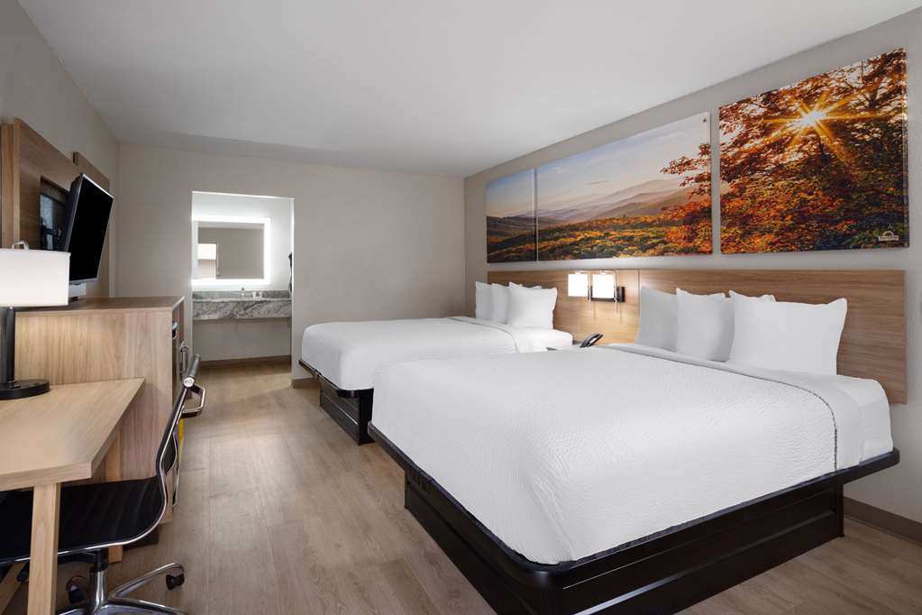 Days Inn by Wyndham Montgomery I 85 - photo 20