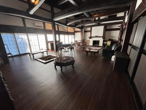 合掌造り悠々庵Traditional Japanese house from GIFU 400平米 — 4-Star Luxury Hotel in Sagamihara, Japan