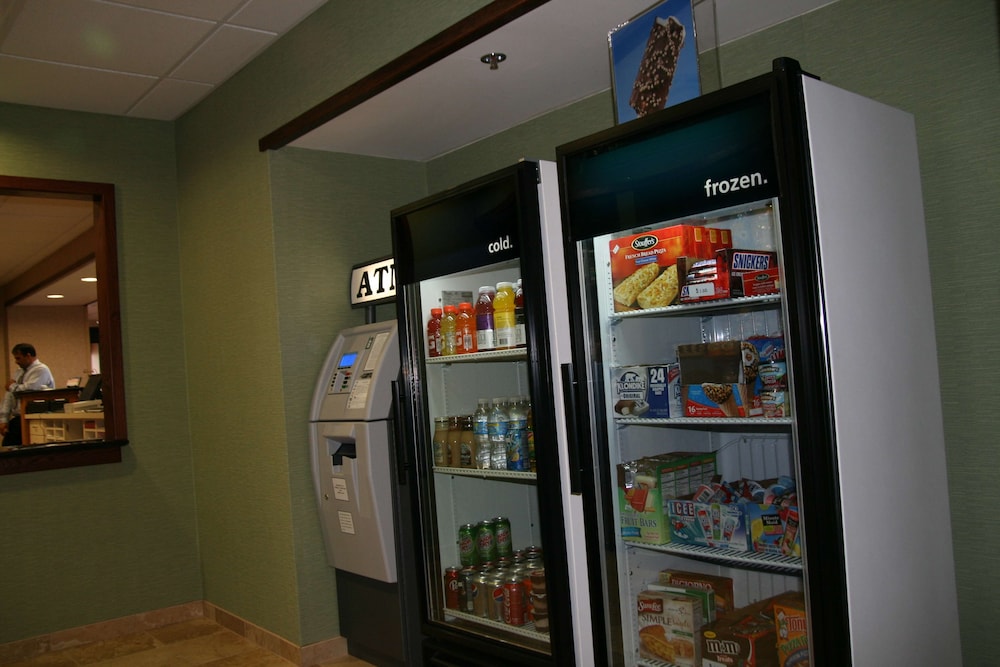 Hampton Inn & Suites Cleveland Mentor - photo 33