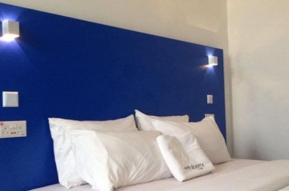 The Mulberry Hotel — Warri — photo 2