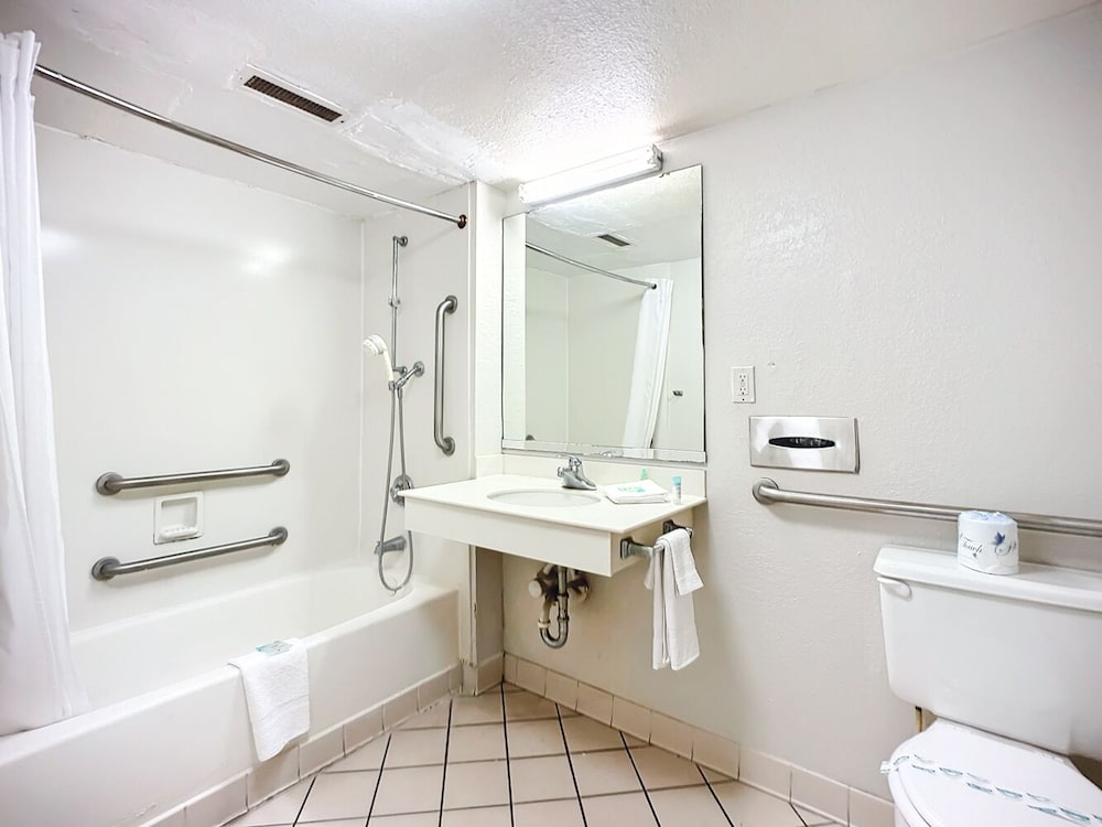 Stayable Suites Jacksonville - photo 52