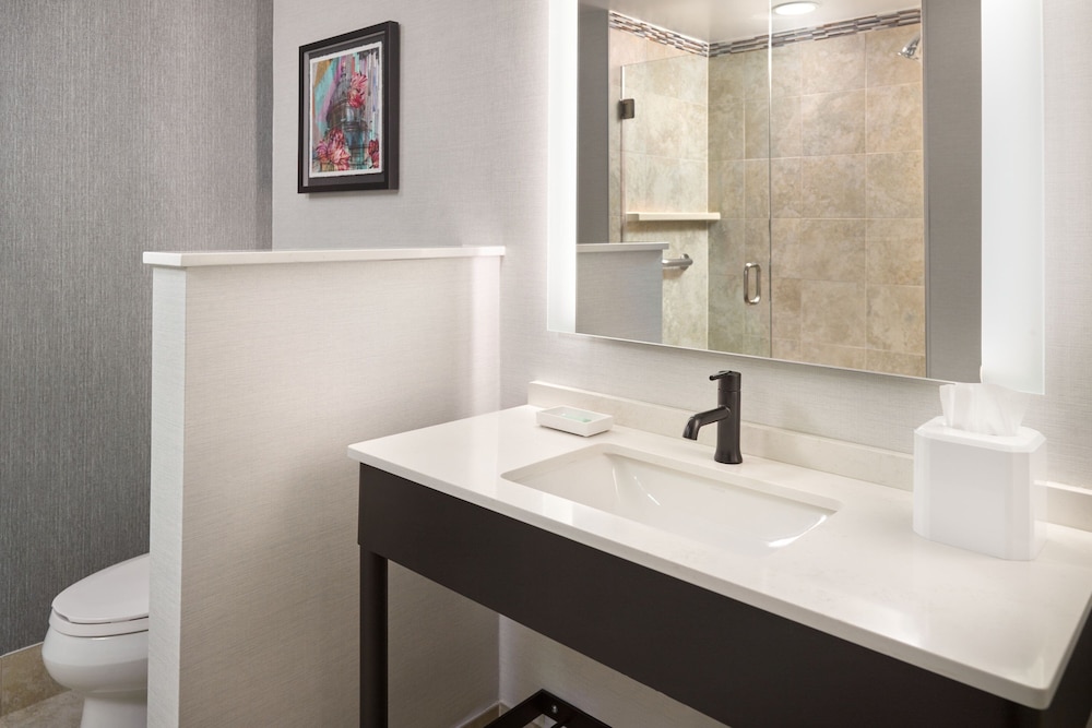 Courtyard by Marriott Washington DC Foggy Bottom - photo 21