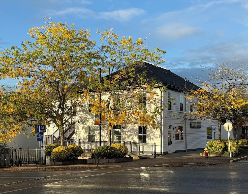 Temperance Hotel - carbon neutral hotel in Ladysmith