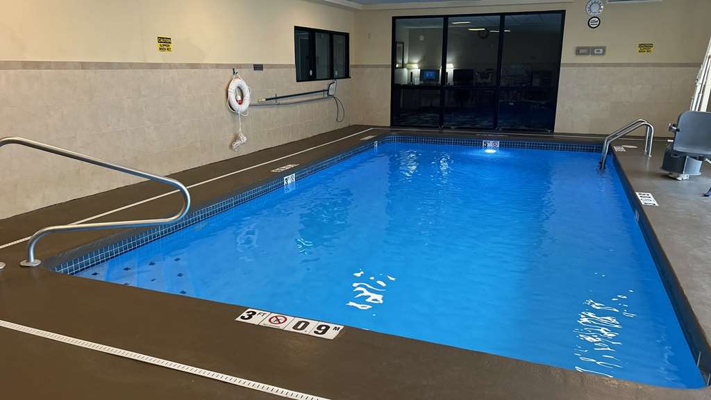 Best Western Plus Kansas City Airport KCI East - photo 32