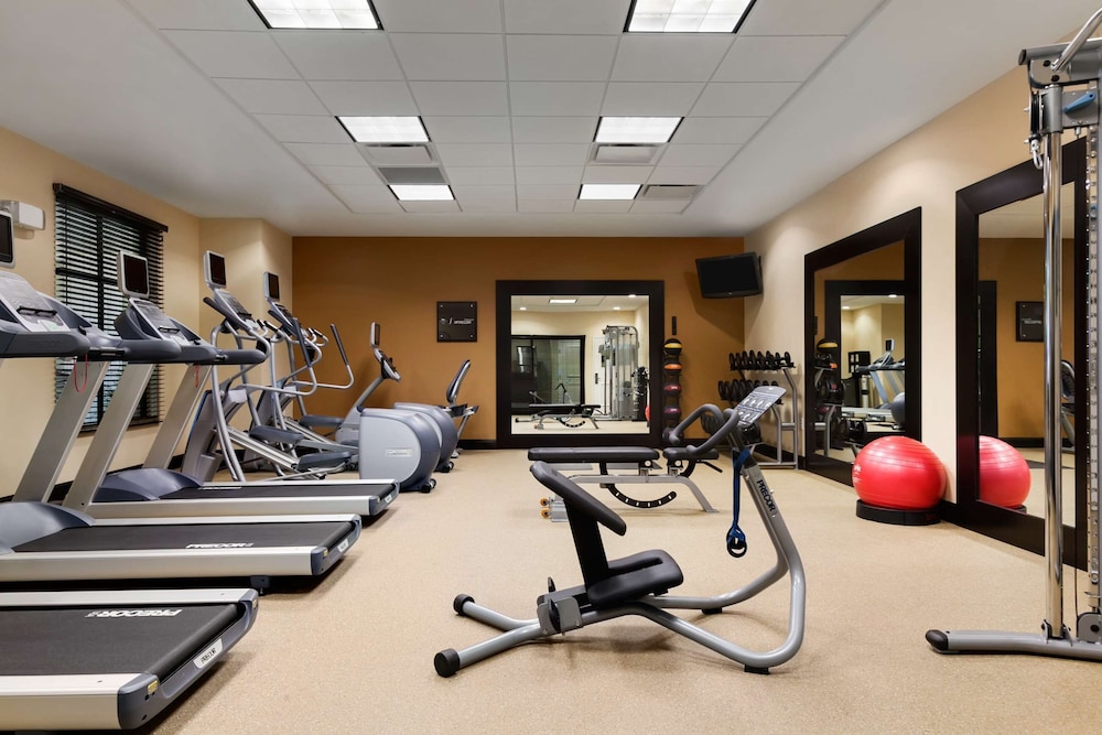 Homewood Suites by Hilton Joplin - photo 44