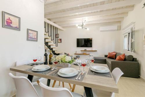 S&K Luxury Μaisonette — 4-Star Luxury Hotel in Potamos, Greece