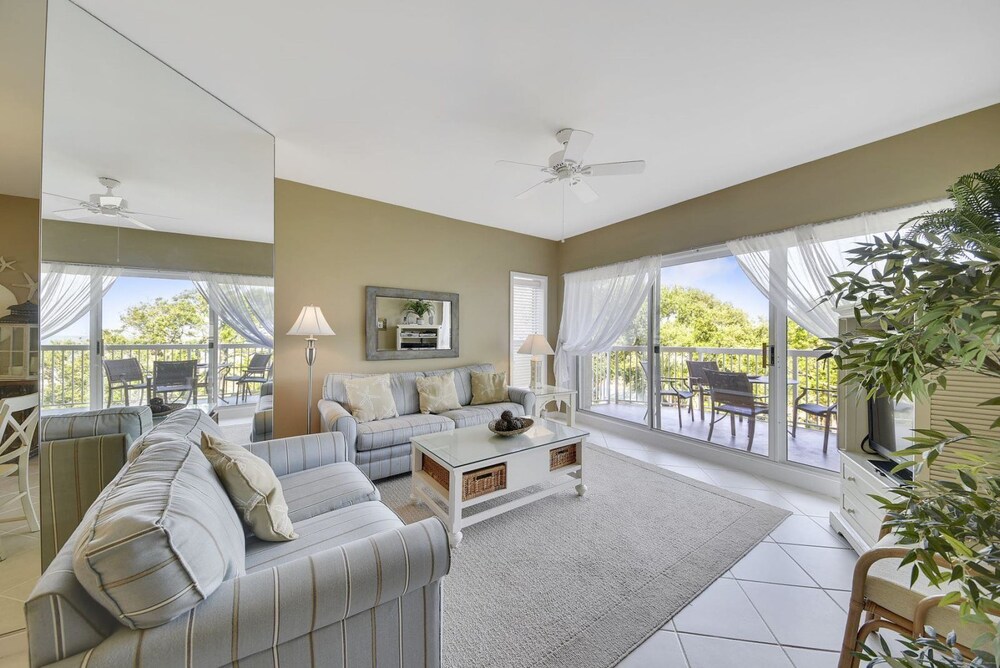 311 Barrington Court — 4-Star Luxury Hotel in Hilton Head Island, United States