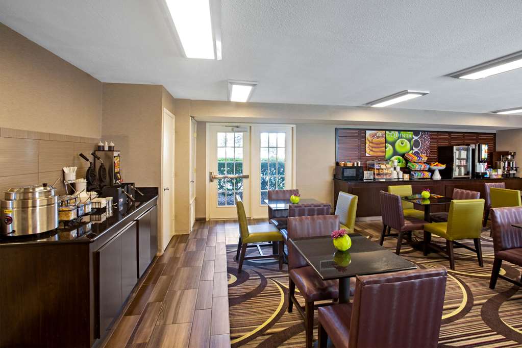 La Quinta Inn by Wyndham San Marcos - photo 60