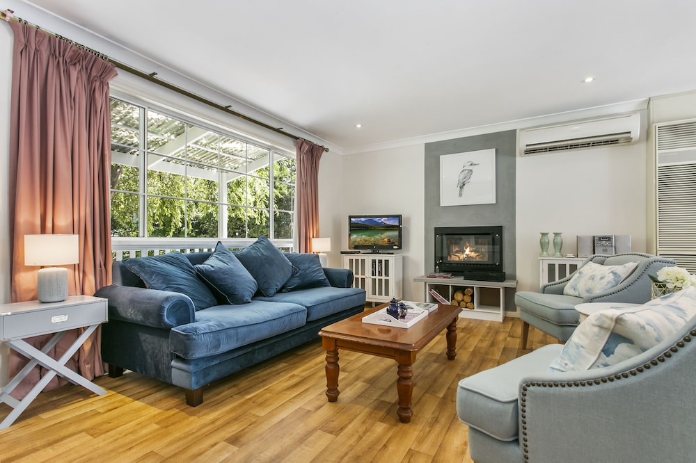 Swanbrook - carbon neutral hotel in Unknown City