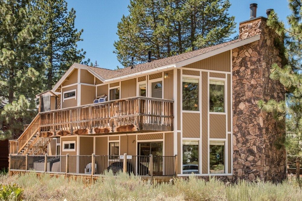 Azure Palace — South Lake Tahoe