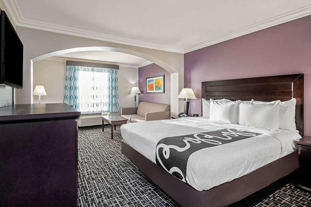 La Quinta Inn & Suites by Wyndham Temecula - photo 22