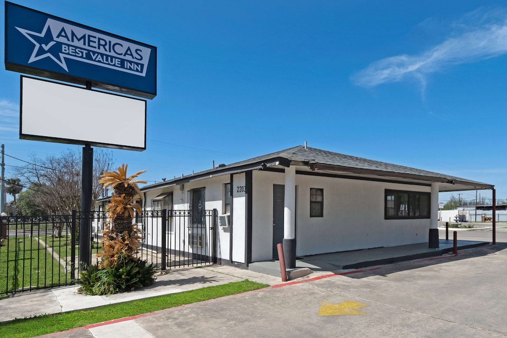 Americas Best Value Inn San Antonio Downtown Riverwalk in San Antonio, United States