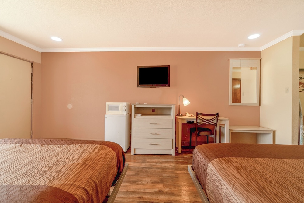 River Valley Motor Inn La Grange Texas - photo 37