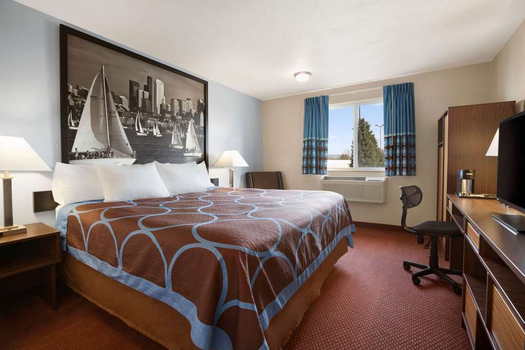 Super 8 by Wyndham Bellingham Airport Ferndale - photo 10