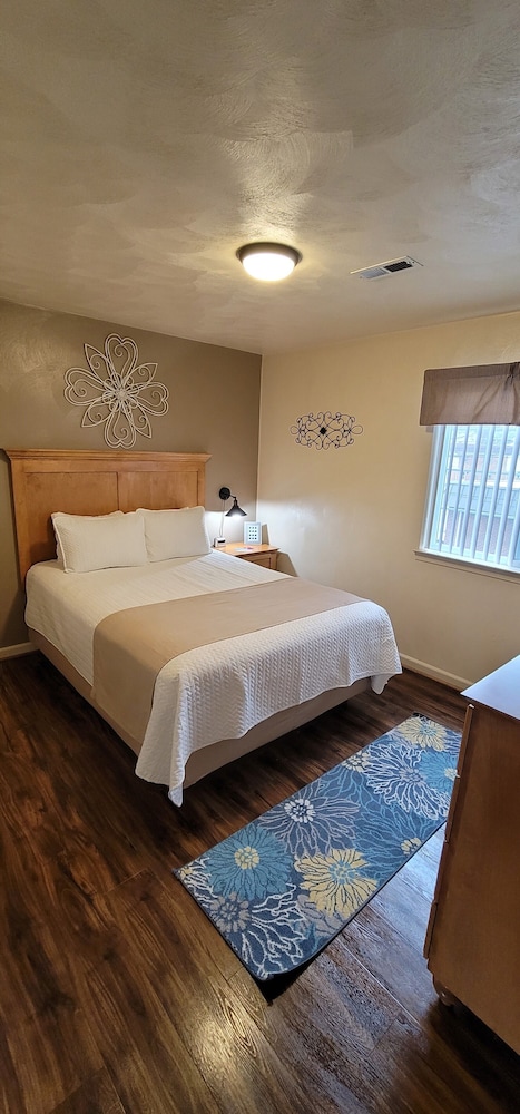 Affordable Corporate Suites Lanford - photo 15