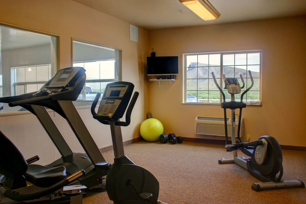 Allington Inn & Suites - photo 20