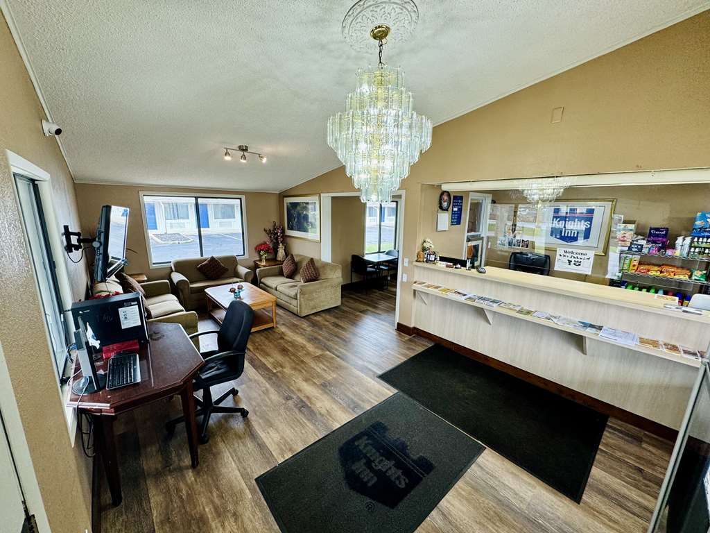 Knights Inn Bridgeport Frankenmuth - photo 3