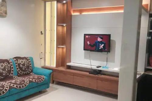 Luxurious 2BHK bunglow with garden — 4-Star Luxury Hotel in Solapur, India