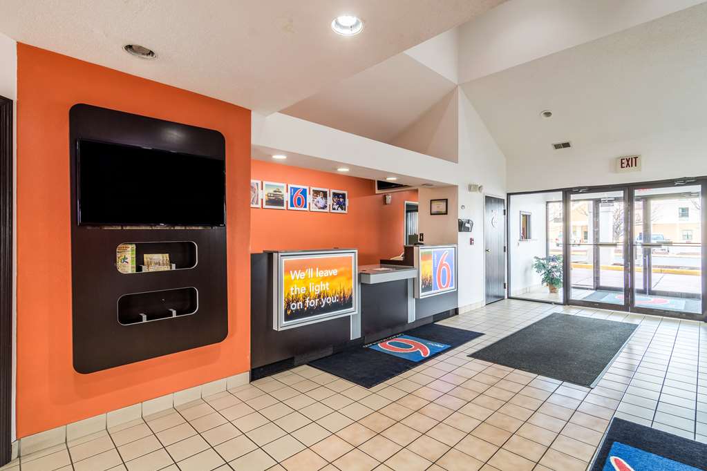 Motel 6 Harvey IL - photo 22