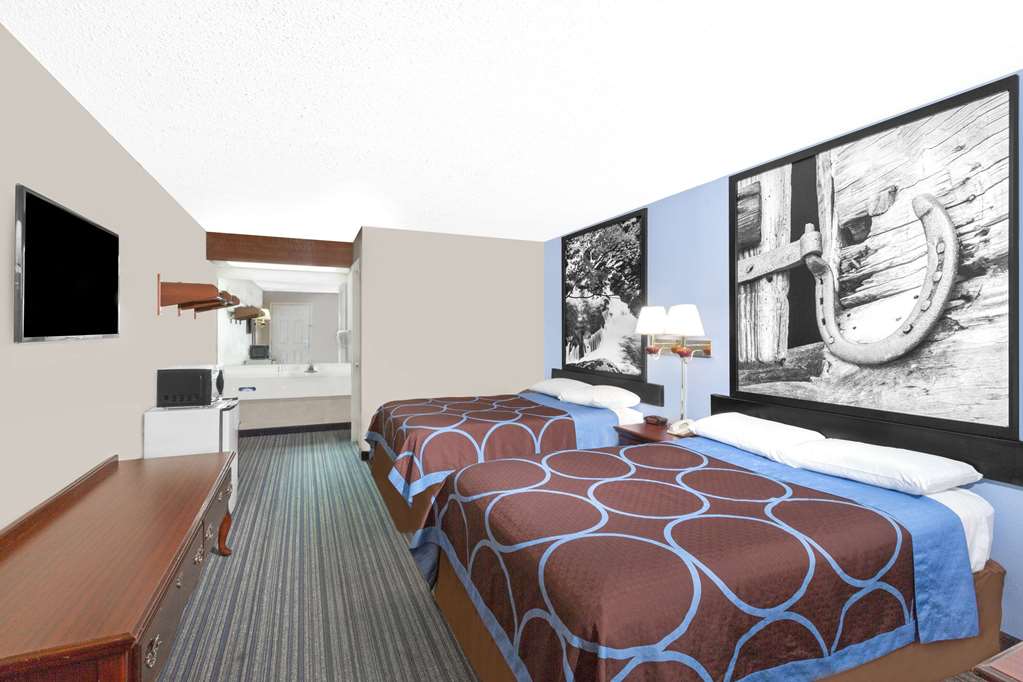 Super 8 by Wyndham Whiteville - photo 8