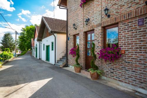 Podrumi Kolar Suza Baranje — hotel in Knezevi Vinogradi