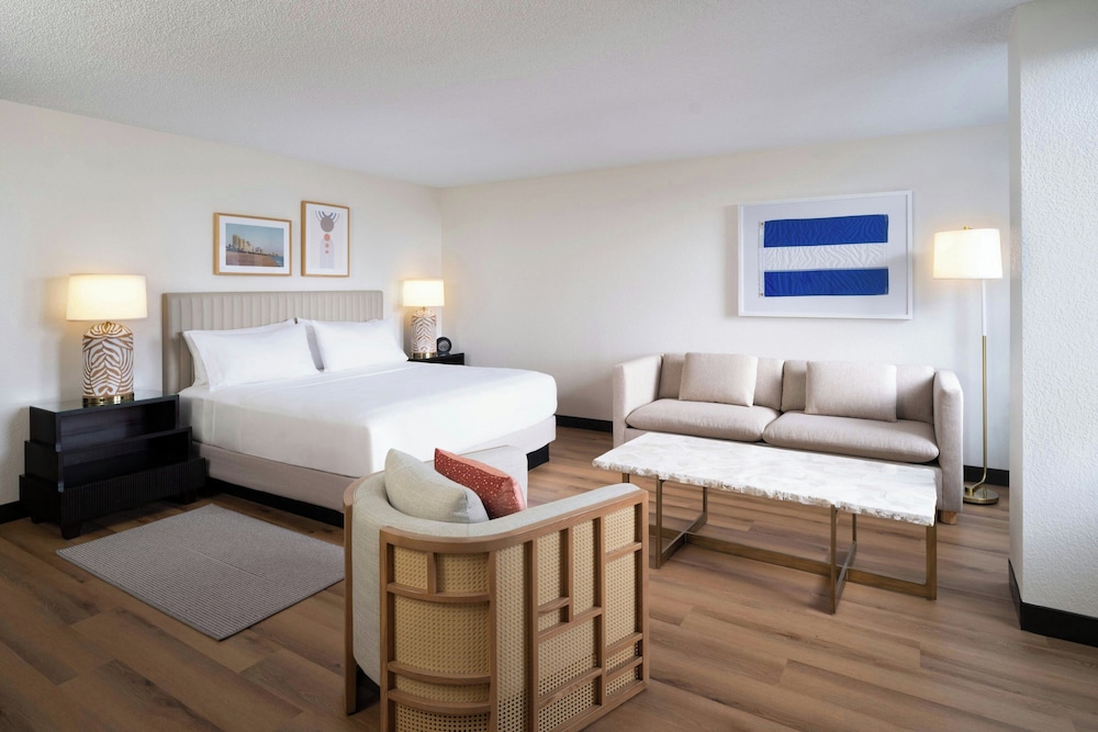 Renaissance Fort Lauderdale Marina Hotel - photo 9