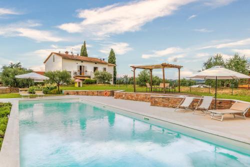 Country House Tenuta Fornacelle — 4-Star Luxury Hotel in San Gimignano, Italy