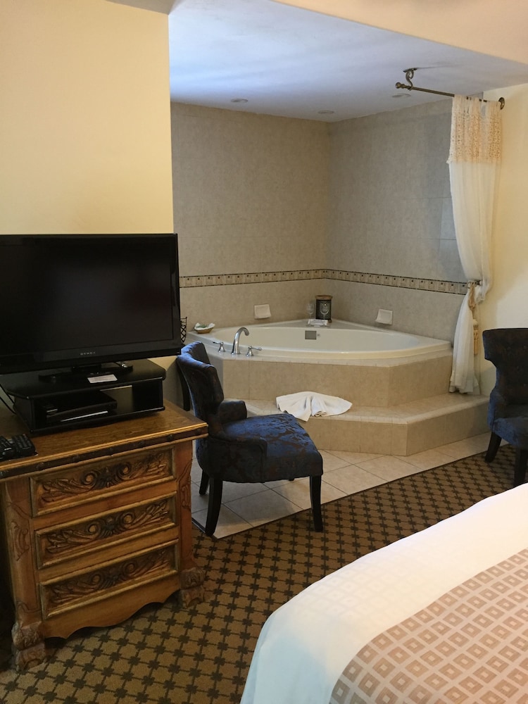 The Eagle Inn - photo 157