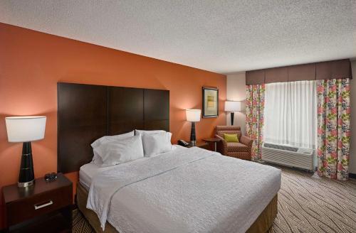 Evansville Plaza Hotel And Suites - photo 10