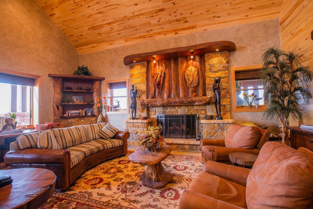 Cougar Ridge Resort LLC - photo 63