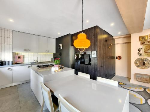 Sea Point 2 Bed Designer Pad with Rooftop Pool
