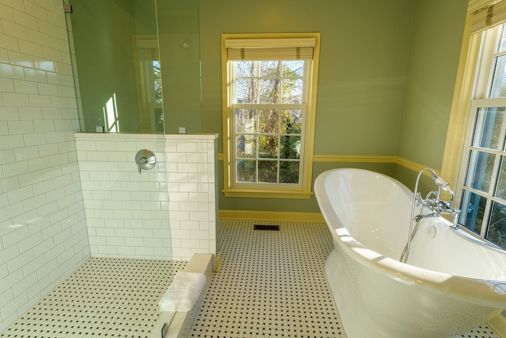 The Red Fox Inn & Tavern - photo 140
