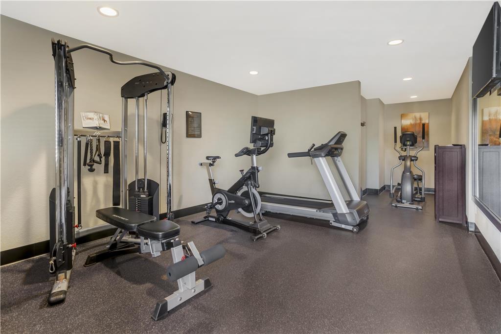 Best Western Plus Pleasanton Inn - photo 8