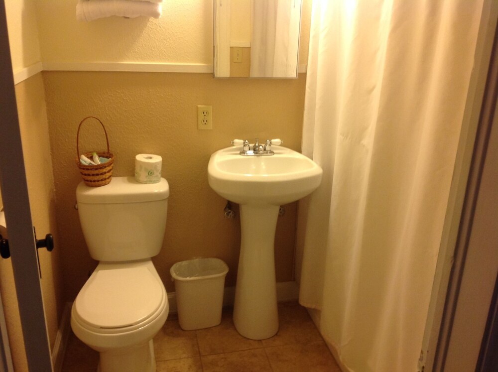 La Plaza Inn - photo 62