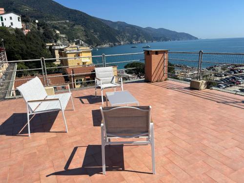 Casa Carlicchia With Terrace and Sea view — 4-Star Luxury Hotel in Monterosso Al Mare, Italy