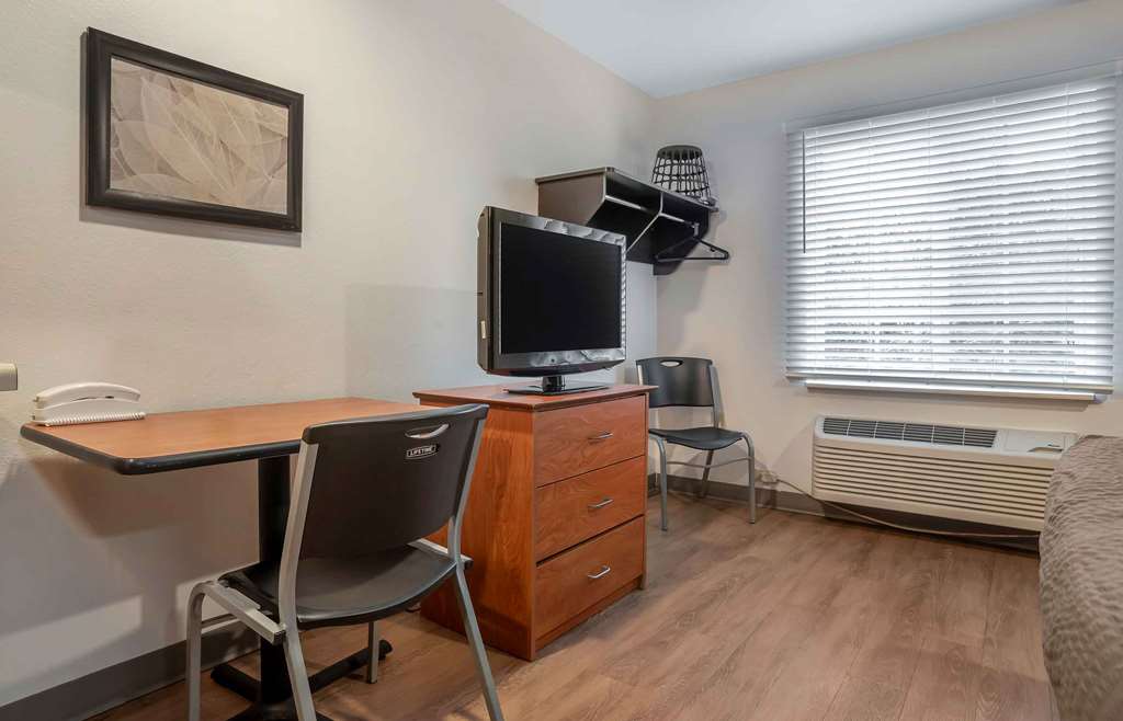 Extended Stay America Select Suites Tallahassee East - photo 12