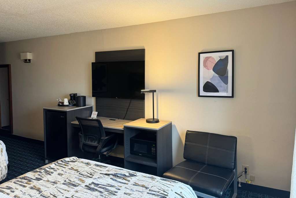 Wingate by Wyndham Dayton North - photo 18