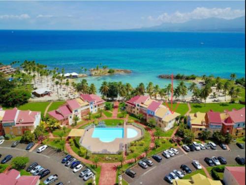 Marisol les pieds dans l eau — 4-Star Luxury Hotel in Le Gosier, Guadeloupe