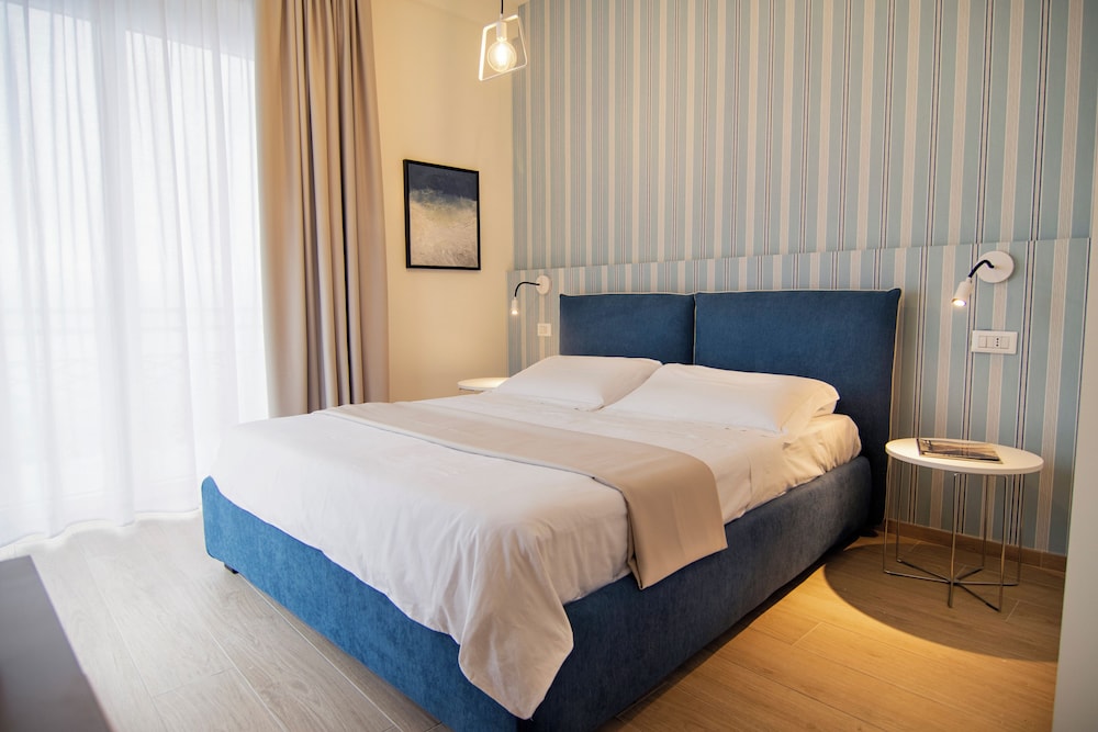 Gigi Suites&Apartments — 4-Star Luxury Hotel in Stresa, Italy