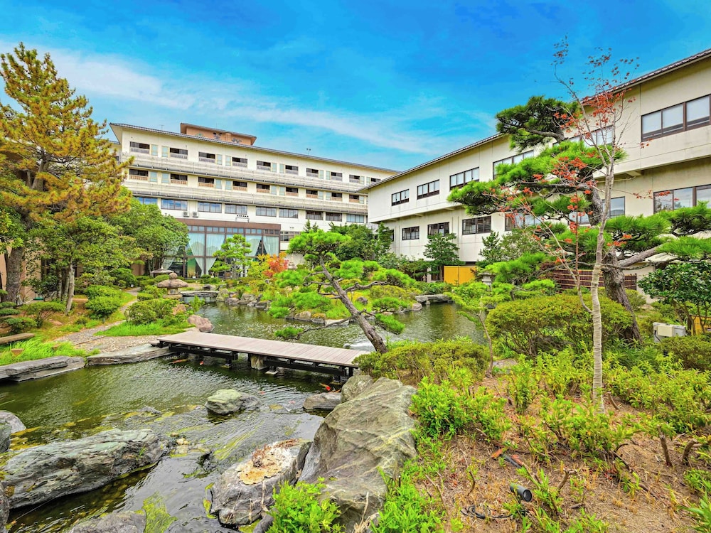 Hokuriku Fukui Awara Onsen Mimatsu - carbon neutral hotel in Awara